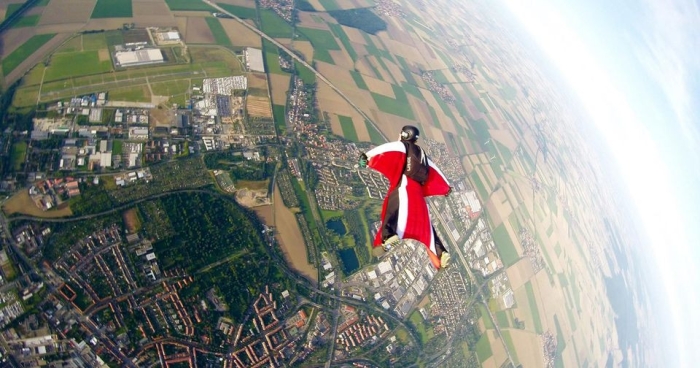 Wingsuit-Firstflight und Coaching mit Tibo